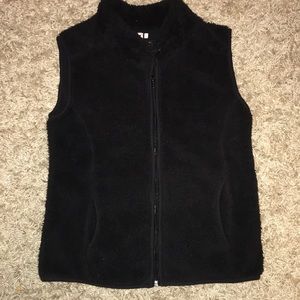 Red camel black vest